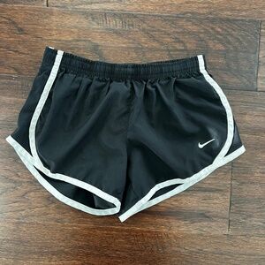 Girls Nike Dry Fit Shorts Size Small
